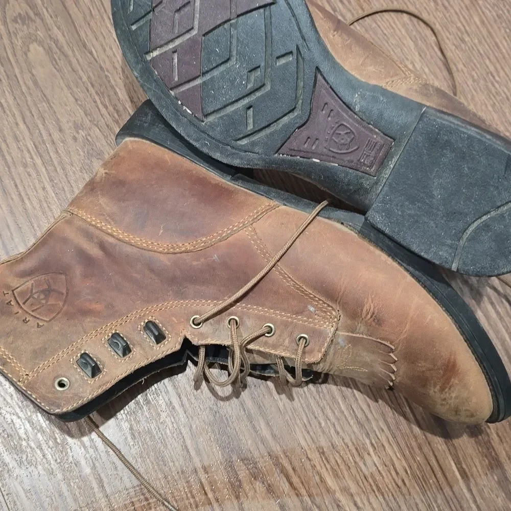 Ariat men’s heritage boots.‎ 8.5B